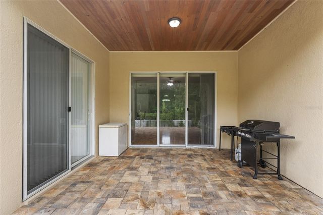 31511 WRENCREST DRIVE, Wesley Chapel, FL 33543