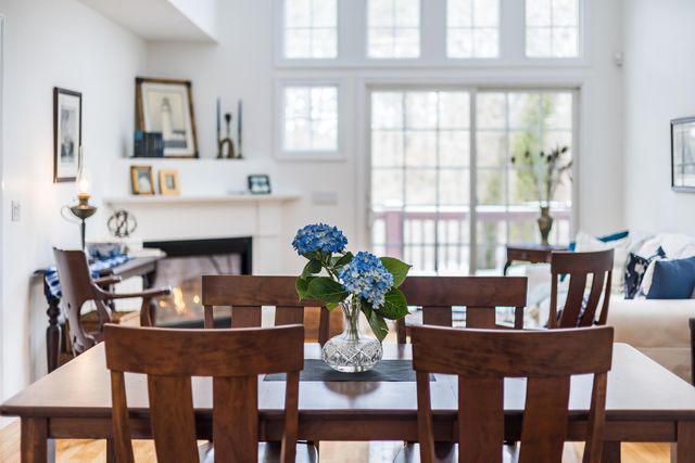 16 Gold Leaf Lane, Mashpee, MA 02649