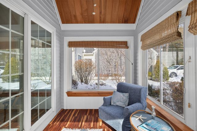 16 Gold Leaf Lane, Mashpee, MA 02649