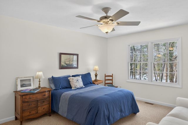 16 Gold Leaf Lane, Mashpee, MA 02649