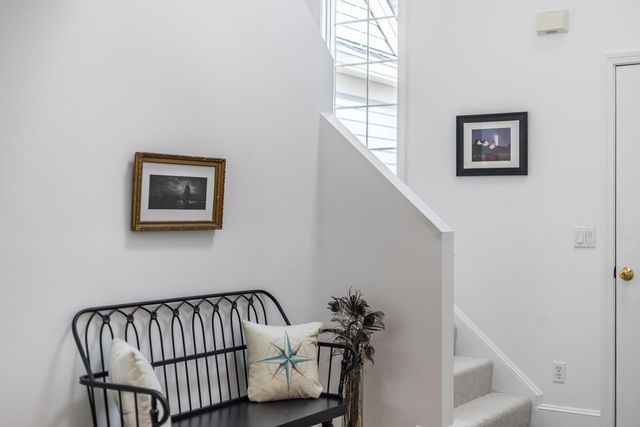 16 Gold Leaf Lane, Mashpee, MA 02649