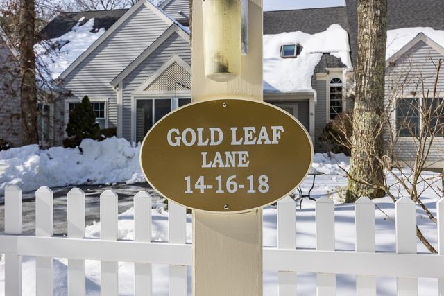 16 Gold Leaf Lane, Mashpee, MA 02649