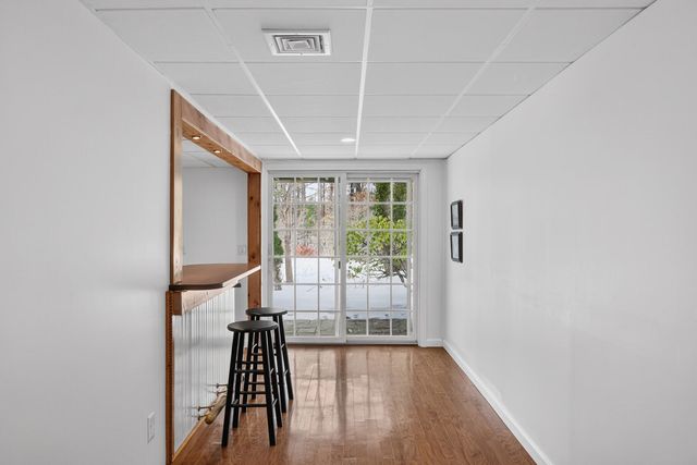 16 Gold Leaf Lane, Mashpee, MA 02649