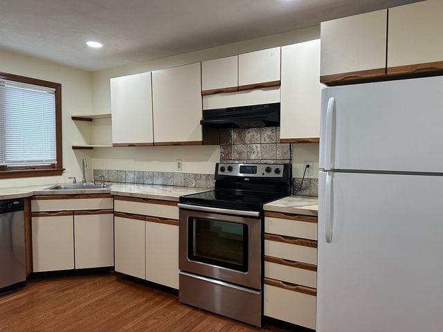 47 Euclid Ave 1, Quincy, MA 02169