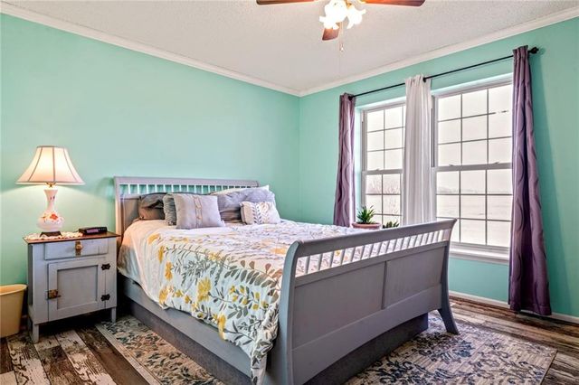 20711 S Parris Road, Pleasant Hill, MO 64080