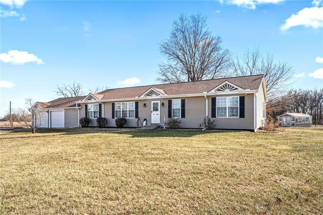 20711 S Parris Road, Pleasant Hill, MO 64080