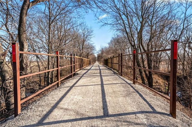 20711 S Parris Road, Pleasant Hill, MO 64080