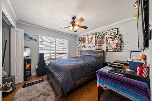 1911 Palace DR, New Braunfels, TX 78130