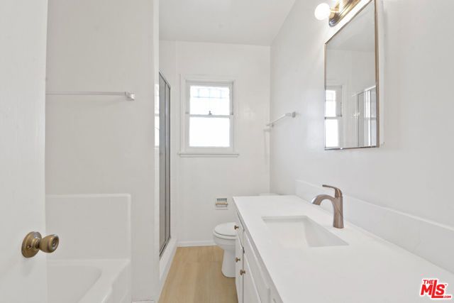 8529 Cashio Street, Los Angeles, CA 90035