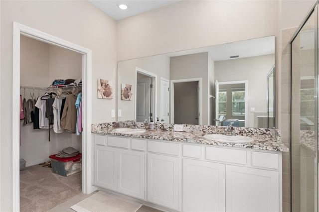 4940 NW 39TH LOOP, Ocala, FL 34482