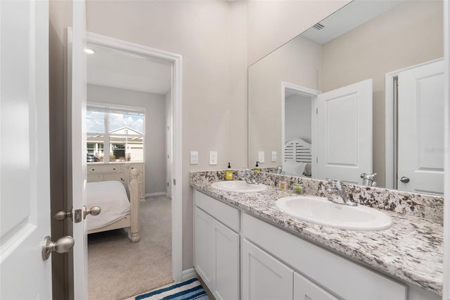 4940 NW 39TH LOOP, Ocala, FL 34482