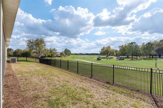 4940 NW 39TH LOOP, Ocala, FL 34482