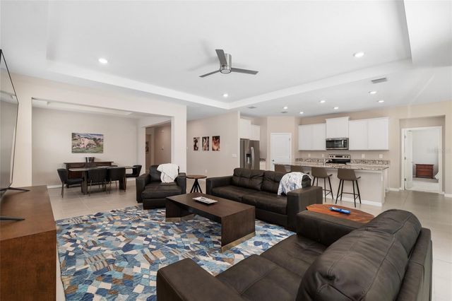 4940 NW 39TH LOOP, Ocala, FL 34482