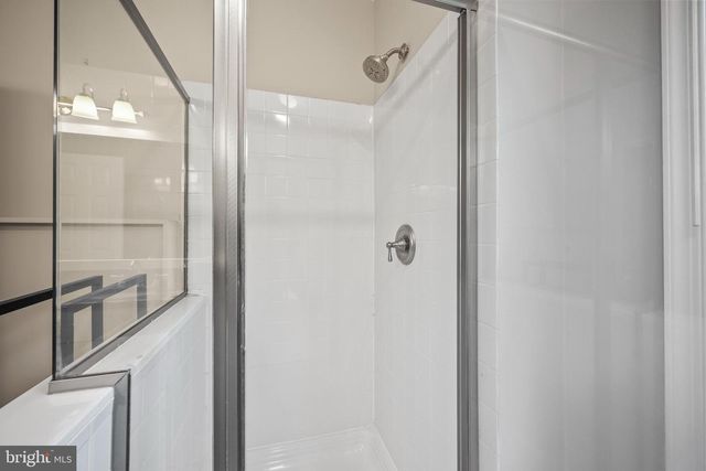 19 LARCHMONT CT, Pennington, NJ 08534