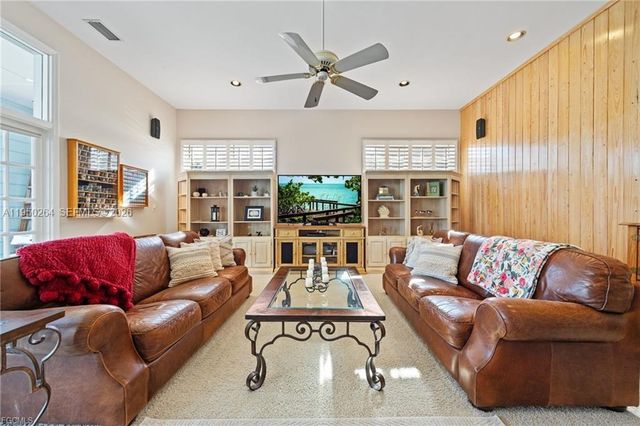 108 Ridgewood Ave, Clewiston, FL 33440