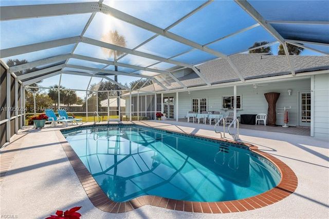 108 Ridgewood Ave, Clewiston, FL 33440