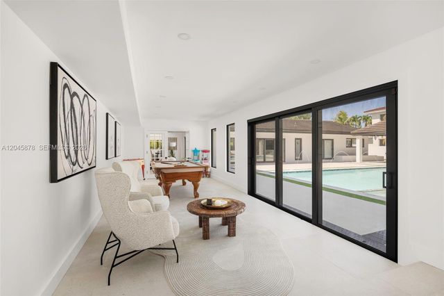 8960 SW 118th Street, Miami, FL 33176