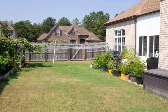 9605 GRAYS MEADOW DR, Cordova, TN 38018