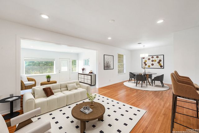 110 Montpelier, San Antonio, TX 78228