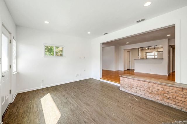 110 Montpelier, San Antonio, TX 78228