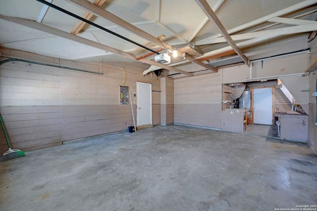 110 Montpelier, San Antonio, TX 78228