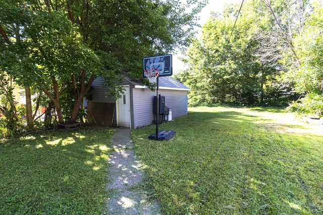 514 Pleasant Street, Waterloo, IA 50702