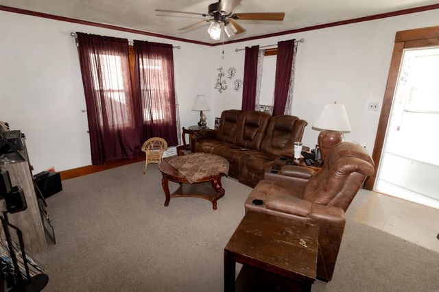 514 Pleasant Street, Waterloo, IA 50702