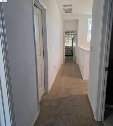 5585 Holly Bay Avenue, Dublin, CA 94568