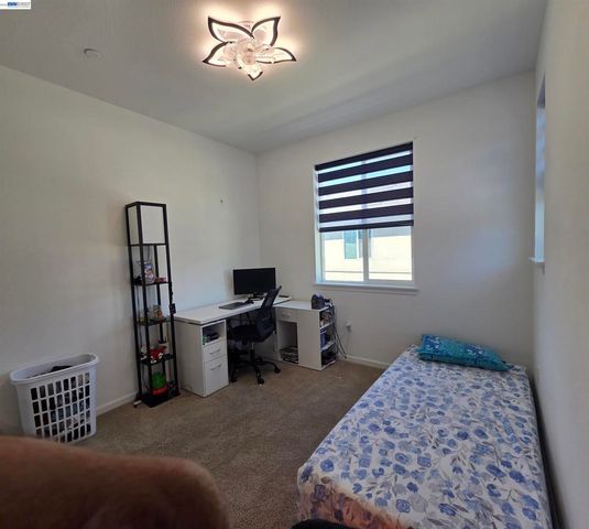 5585 Holly Bay Avenue, Dublin, CA 94568