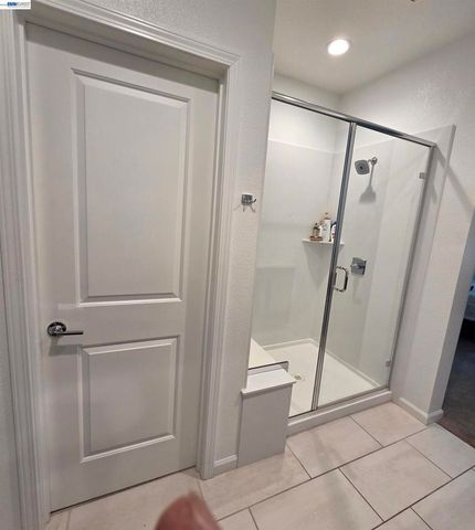5585 Holly Bay Avenue, Dublin, CA 94568