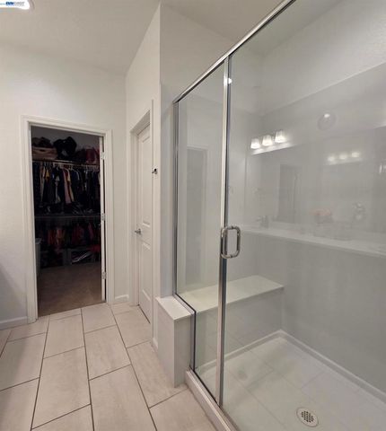5585 Holly Bay Avenue, Dublin, CA 94568