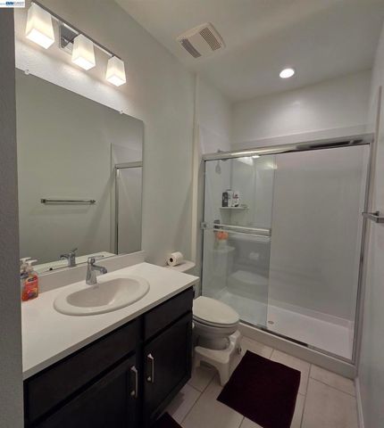 5585 Holly Bay Avenue, Dublin, CA 94568