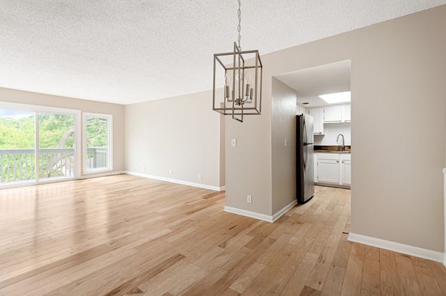 21 Vaughns Gap Rd Apt 23, Nashville, TN 37205