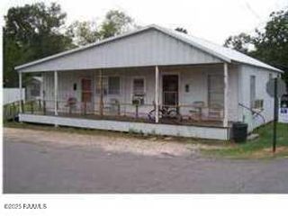 711 E Lessley Street, Rayne, LA 70578