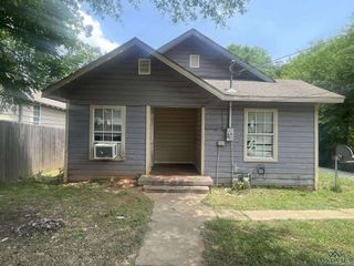 800 High St, Marshall, TX 75670