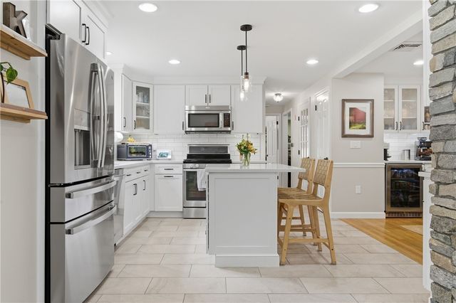 1 Blacksmith Road, Lincoln, RI 02865