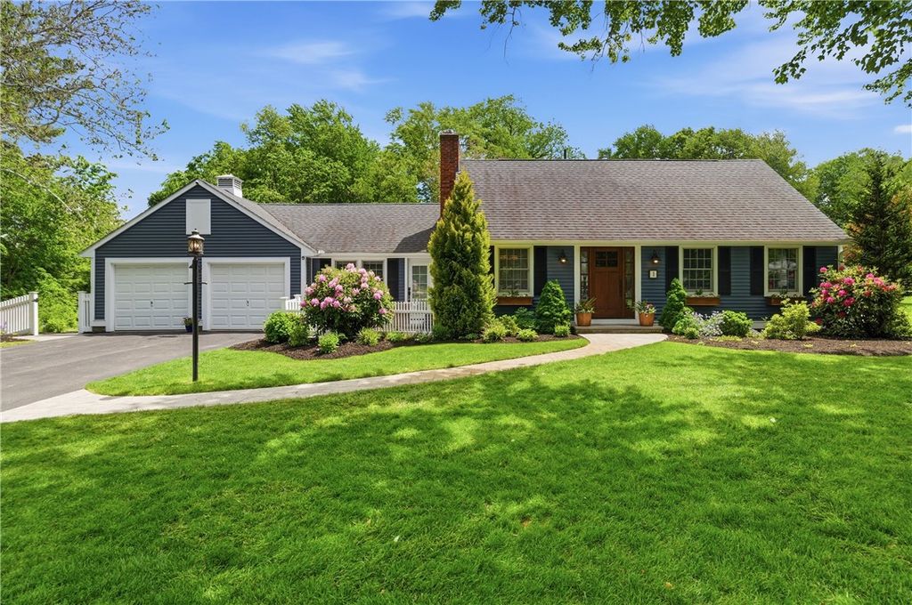1 Blacksmith Road, Lincoln, RI 02865