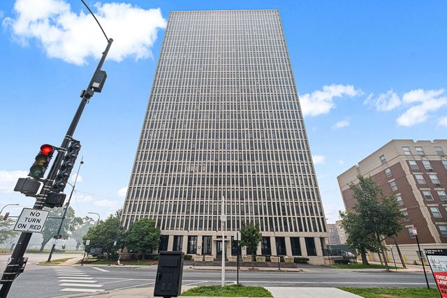 6700 S South Shore Drive 24K, Chicago, IL 60649