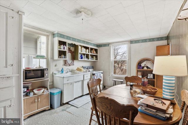 82 CENTRAL AVE, Morrisville, PA 19067