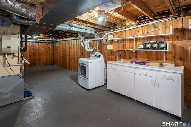 37 Gaymoor Drive, Stamford, CT 06907