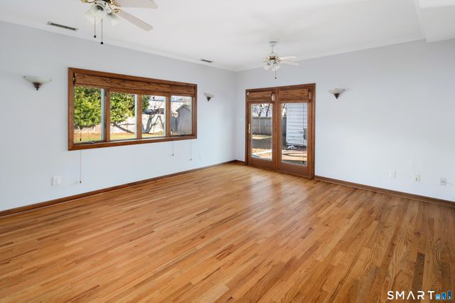 37 Gaymoor Drive, Stamford, CT 06907