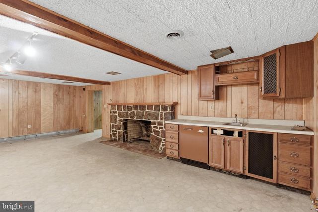 1619 DUAL HWY, Hagerstown, MD 21740