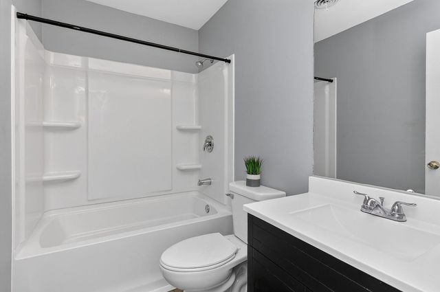 14816 S Penn Road, Plainfield, IL 60544