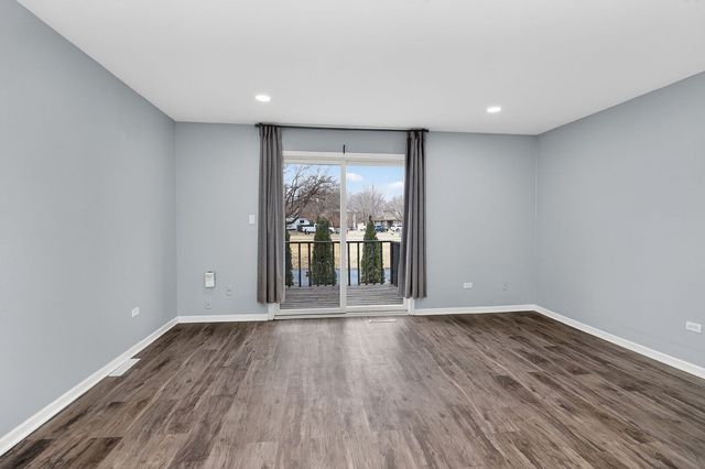 14816 S Penn Road, Plainfield, IL 60544