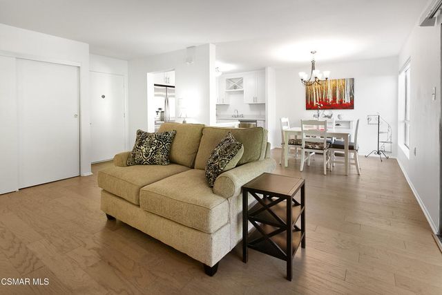 286 Oakleaf Drive 22, Thousand Oaks, CA 91360