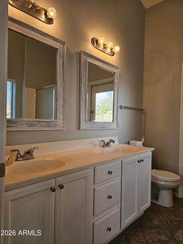 1605 W GERONIMO Street, Chandler, AZ 85224