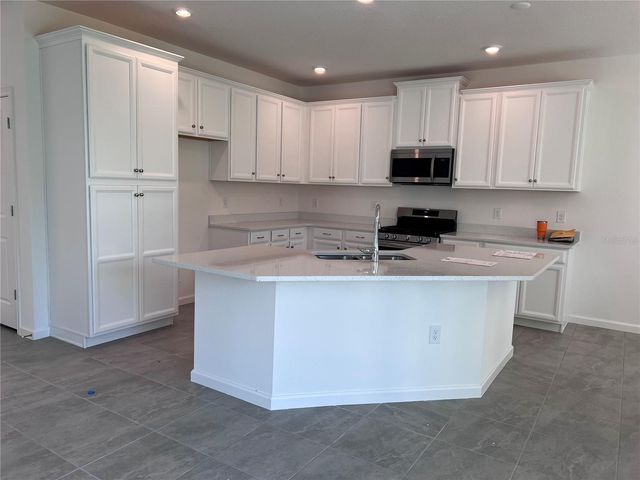 5218 WISHING ARCH DRIVE, Apollo Beach, FL 33572