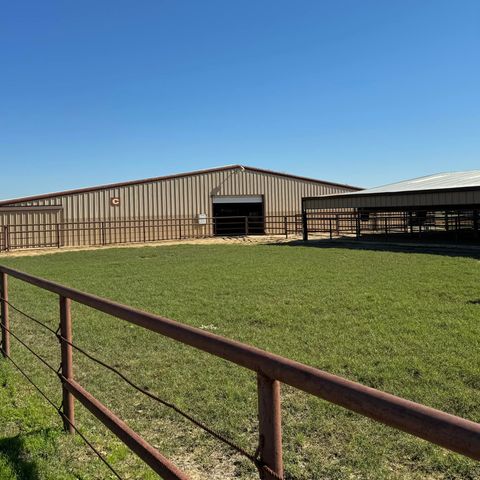 10145 Friendship Road, Pilot Point, TX 76258