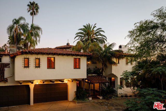 2400 Inverness Avenue, Los Angeles, CA 90027