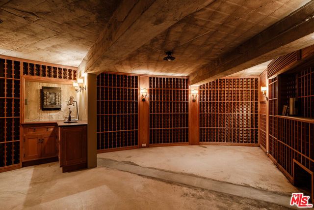 2400 Inverness Avenue, Los Angeles, CA 90027